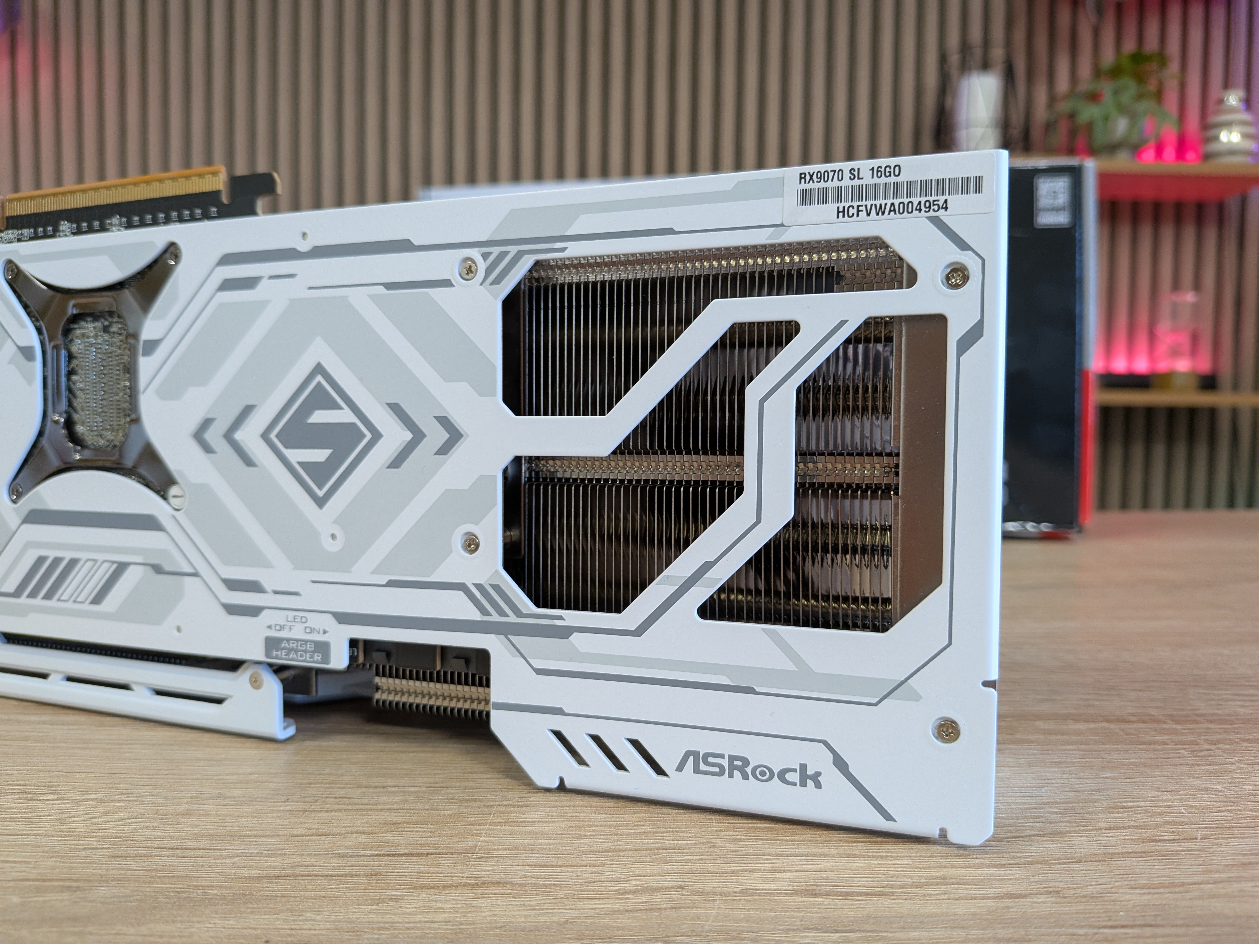 ASRock RX 9070 Steel Legend blowthough.jpg